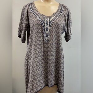 HOLDING HORSES Anthropologie Gray Patterned Tunic Blouse